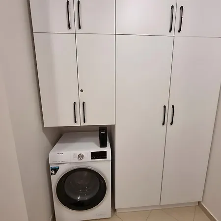 Studio In Vlore Near Plazhi Vjeter Beach *
