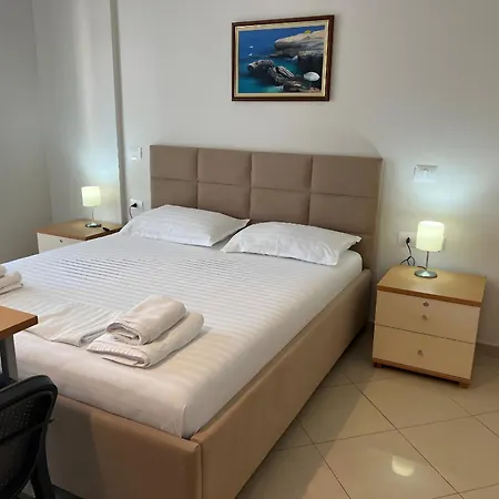 Studio In Vlore Near Plazhi Vjeter Beach דירה